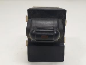 MANDO ELEVALUNAS DELANTERO DERECHO 56010695AA JEEP CHEROKEE (KJ) Autodesguaces Alicante