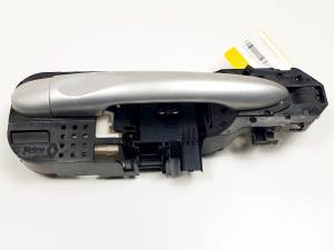 MANETA EXTERIOR TRASERA DERECHA 806060042R RENAULT SCENIC III (JZ) Autodesguaces Alicante