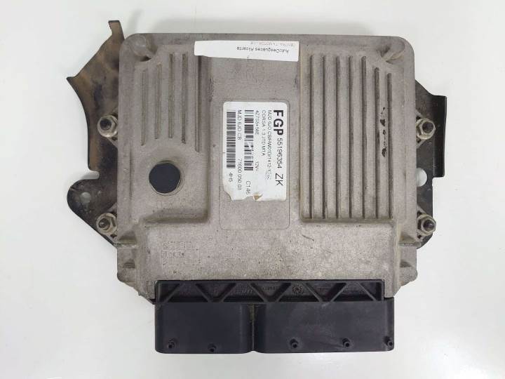 CENTRALITA MOTOR UCE 55196354 OPEL CORSA C (F68) Autodesguaces Alicante