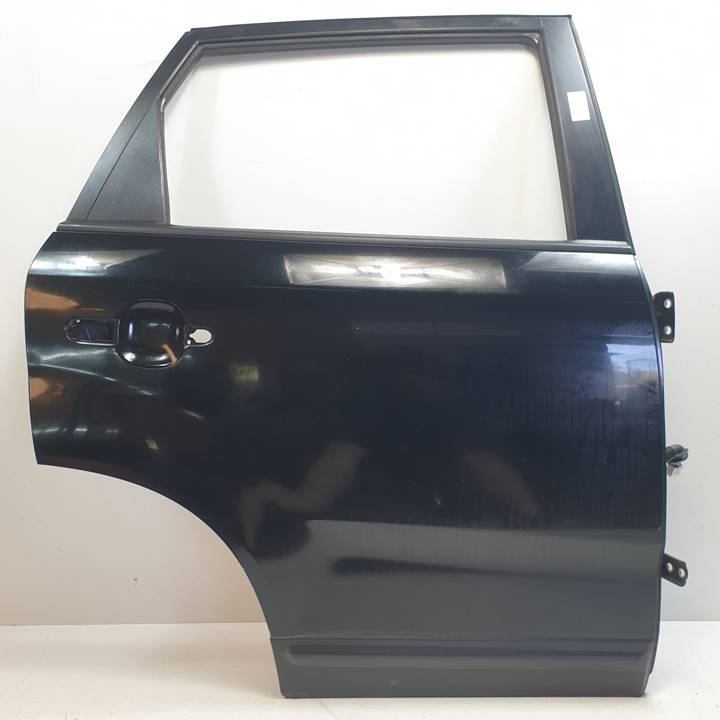 PUERTA TRASERA DERECHA KIA SORENTO Autodesguaces Alicante