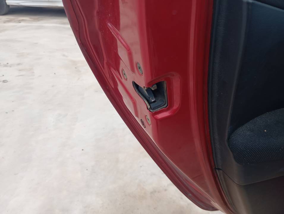 CERRADURA PUERTA TRASERA IZQUIERDA