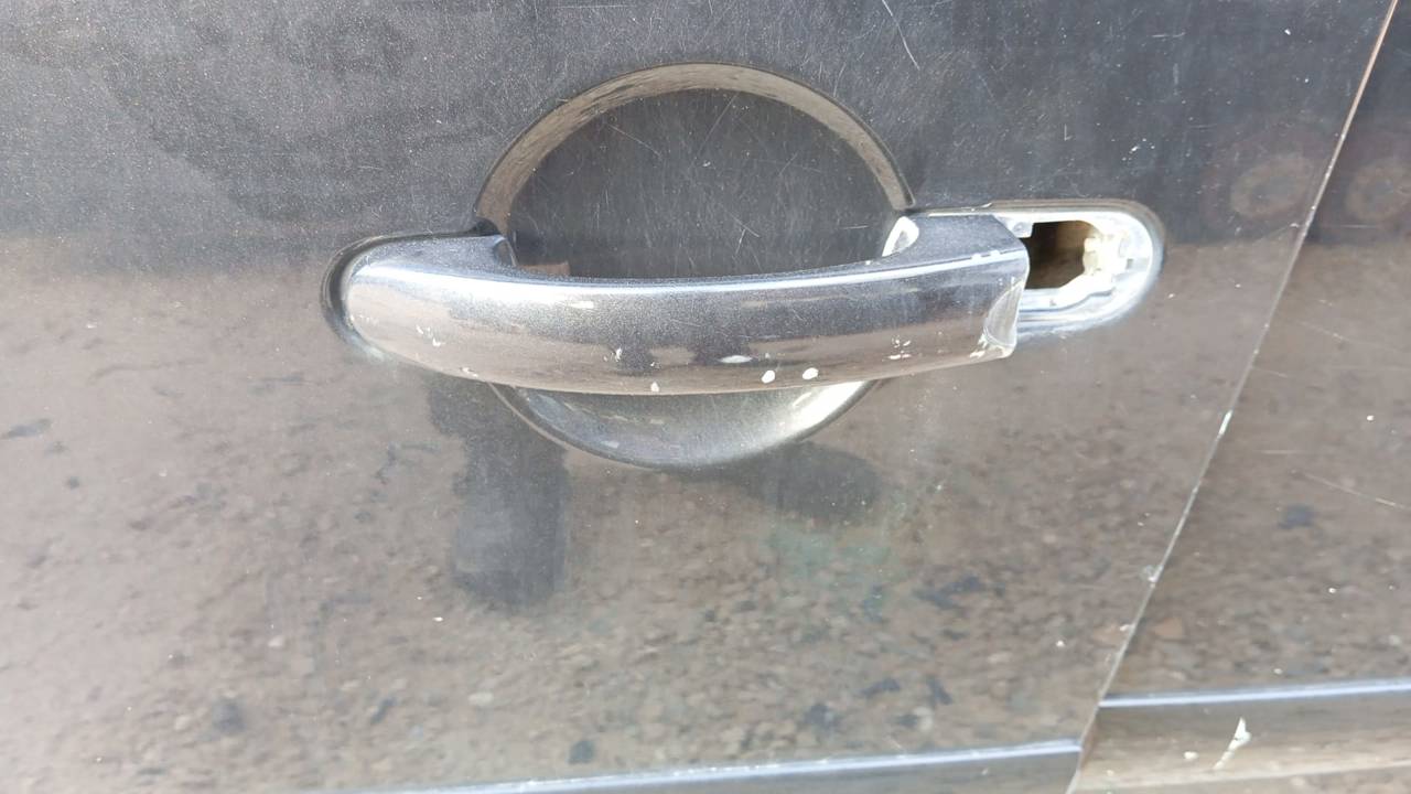 MANETA EXTERIOR DELANTERA IZQUIERDA