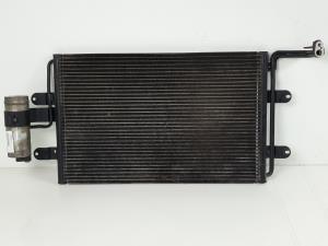 CONDENSADOR / RADIADOR AIRE ACONDICIONADO 1J0820411D VOLKSWAGEN BORA BERLINA (1J2) Autodesguaces Alicante