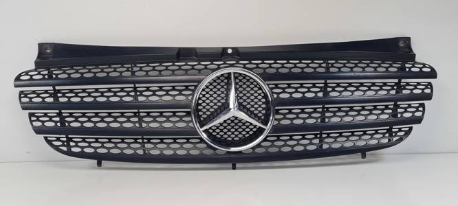 REJILLA DELANTERA A6398800185 MERCEDES VITO (W639) COMBI 06.2003 -> Autodesguaces Alicante