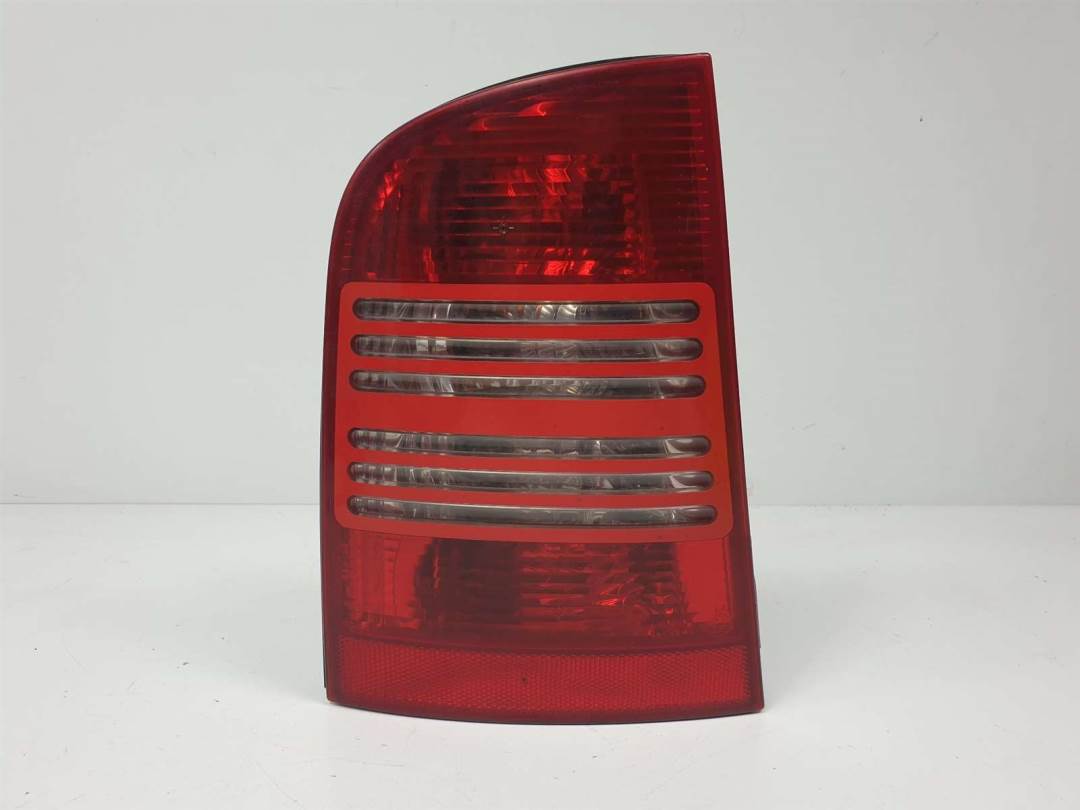 PILOTO TRASERO IZQUIERDO - 1U9945095 - SKODA - OCTAVIA COMBI (1U5)