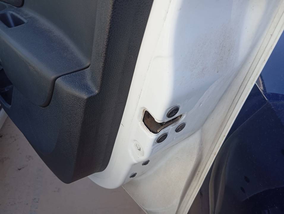 CERRADURA PUERTA DELANTERA DERECHA