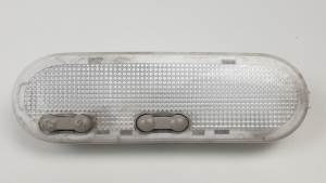 LUZ INTERIOR 8200439423 OPEL VIVARO Autodesguaces Alicante
