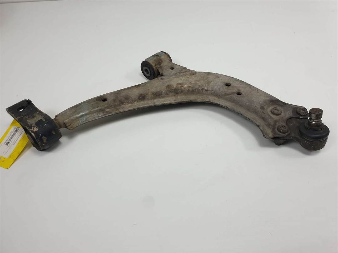 BRAZO SUSPENSION INFERIOR DELANTERO DERECHO - 262210E - FORD - ESCORT BERL./TURNIER