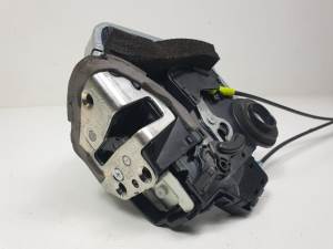 CERRADURA PUERTA TRASERA IZQUIERDA A046693 LEXUS IS Autodesguaces Alicante