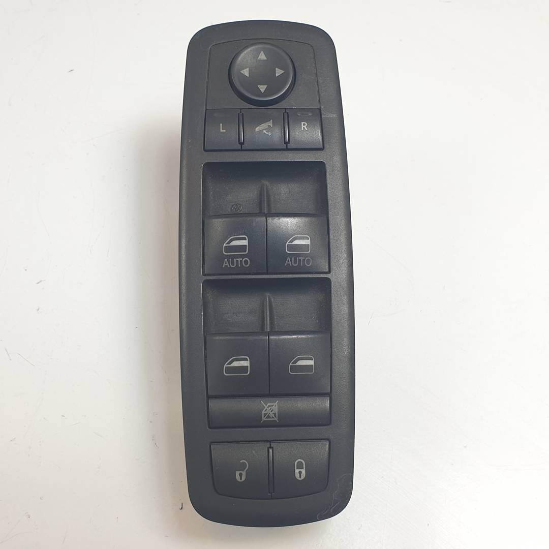MANDO ELEVALUNAS DELANTERO IZQUIERDO - 68231806AA - JEEP - CHEROKEE (KL)