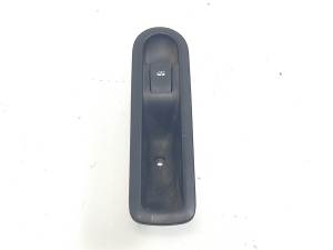 MANDO ELEVALUNAS TRASERO IZQUIERDO 214936B RENAULT GRAND MODUS Autodesguaces Alicante