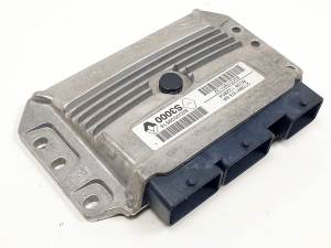 CENTRALITA MOTOR UCE 215861639A RENAULT MEGANE II FAMILIAR Autodesguaces Alicante