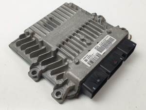 CENTRALITA MOTOR UCE 5WS40615AT CITROEN C4 GRAND PICASSO Autodesguaces Alicante