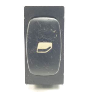 MANDO ELEVALUNAS DELANTERO DERECHO 96360166XT PEUGEOT 407 SW Autodesguaces Alicante