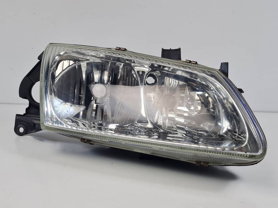 FARO DERECHO 26010BN011 NISSAN ALMERA (N16/E) Autodesguaces Alicante