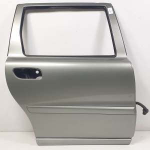 PUERTA TRASERA DERECHA VOLVO V70 FAMILIAR Autodesguaces Alicante