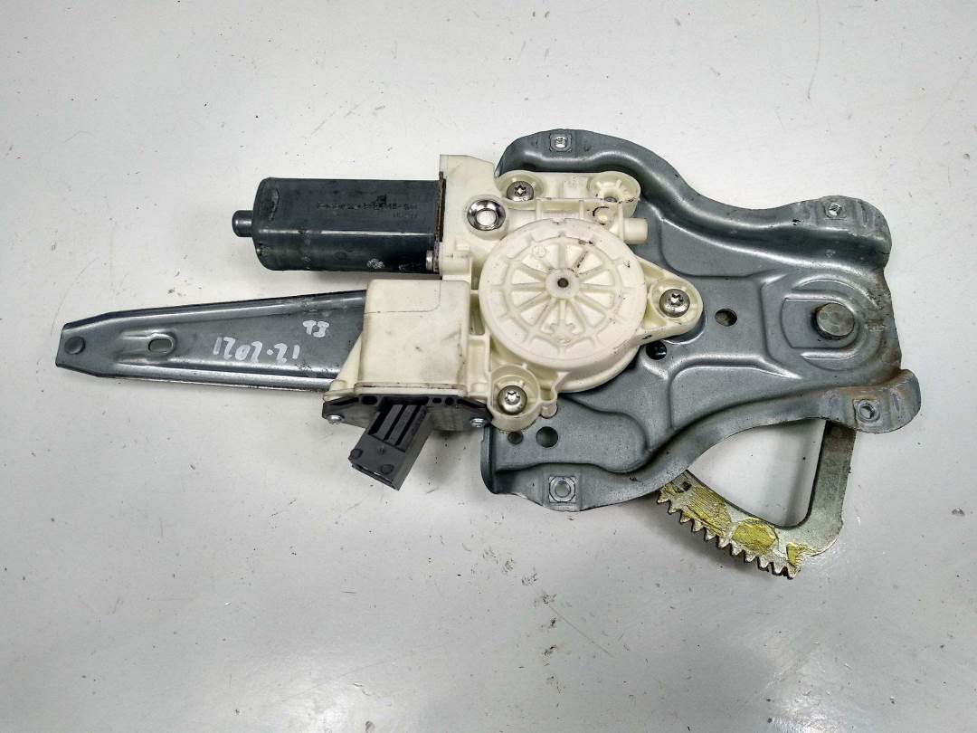 ELEVALUNAS TRASERO IZQUIERDO - 6984005100 - TOYOTA - AVENSIS BERLINA (T25)