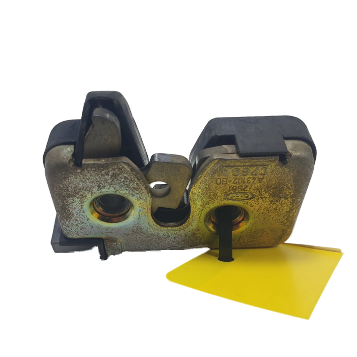 CERRADURA MALETERO / PORTON 2S61A43102BD FORD FIESTA (CBK) Autodesguaces Alicante