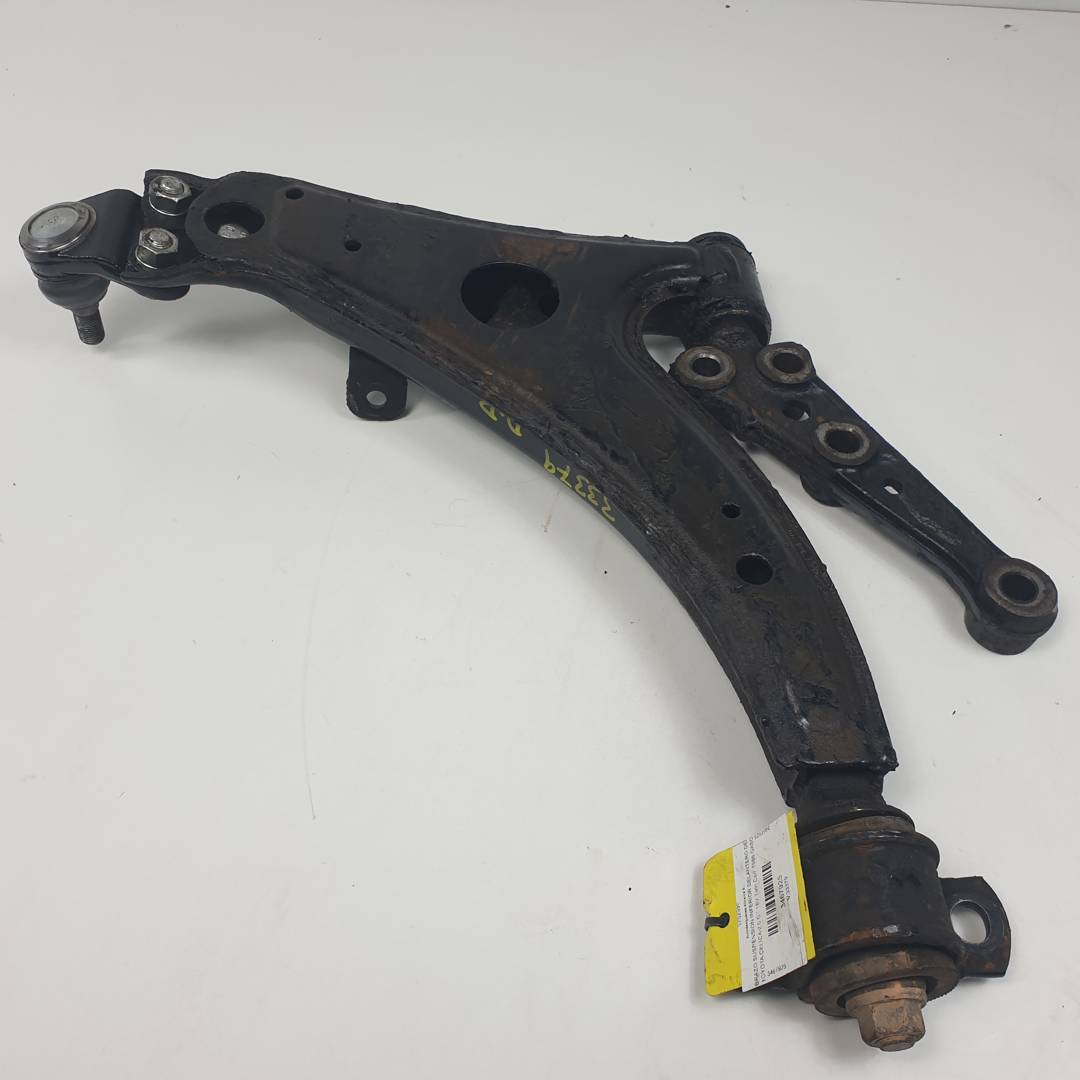 BRAZO SUSPENSION INFERIOR DELANTERO DERECHO - TOYOTA - CELICA