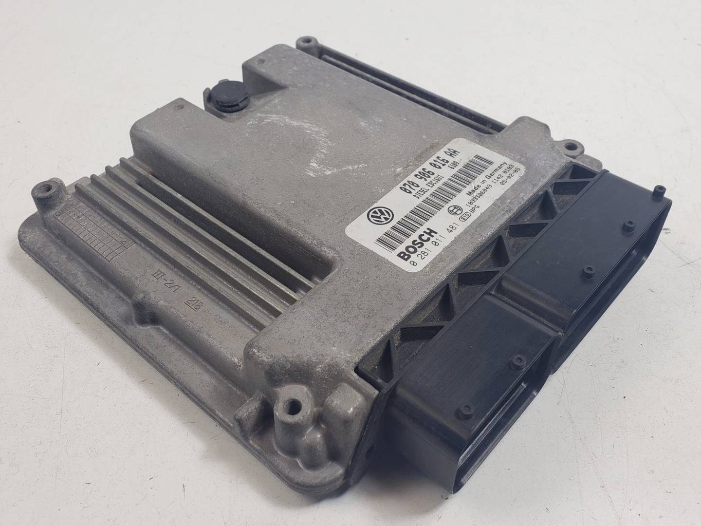 CENTRALITA MOTOR UCE - 0281011481 - VOLKSWAGEN - TOUAREG (7LA)