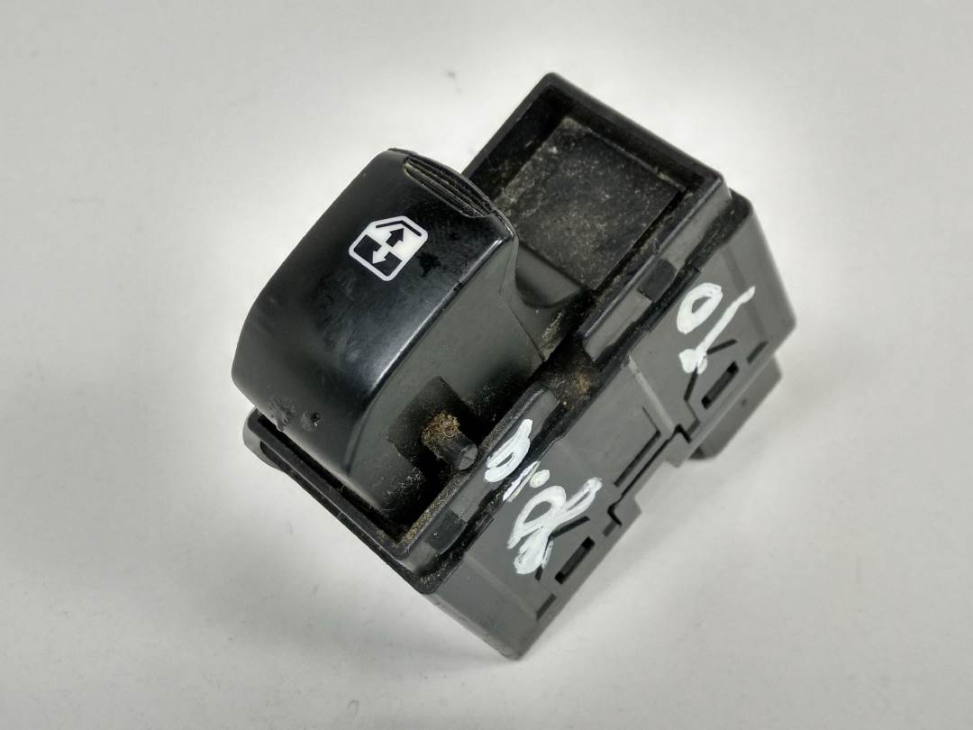 MANDO ELEVALUNAS TRASERO DERECHO - 96190777 - SSANGYONG - REXTON (Y200)