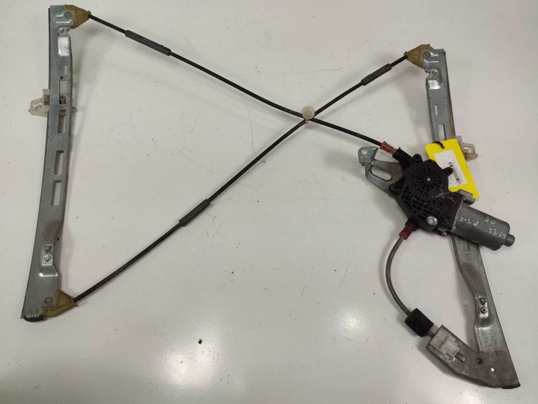ELEVALUNAS DELANTERO IZQUIERDO - OPEL - CORSA C