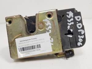 CERRADURA PUERTA DELANTERA DERECHA PEUGEOT 306 BERLINA (S2) Autodesguaces Alicante
