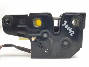 CERRADURA CAPOT 7L0823509B VOLKSWAGEN TOUAREG (7LA) Autodesguaces Alicante