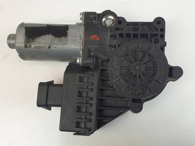 MOTOR ELEVALUNAS DELANTERO DERECHO 0130821455 OPEL ASTRA H BER. Autodesguaces Alicante