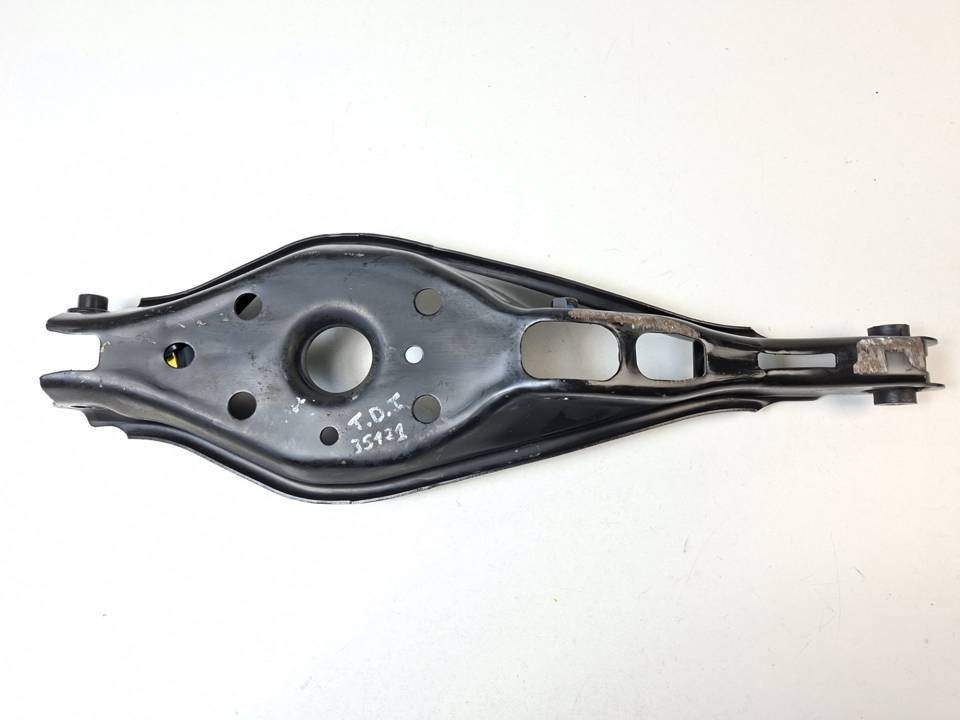 BRAZO SUSPENSION INFERIOR TRASERO DERECHO ASM13GD12170GR HONDA CIVIC (FC) Autodesguaces Alicante