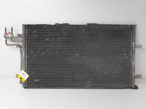 CONDENSADOR / RADIADOR AIRE ACONDICIONADO 3M5H19710CC FORD FOCUS LIM. (CB4) Autodesguaces Alicante