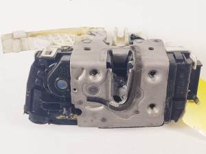 CERRADURA PUERTA DELANTERA DERECHA 45041214 MERCEDES CLASE E (W212) LIM. Autodesguaces Alicante