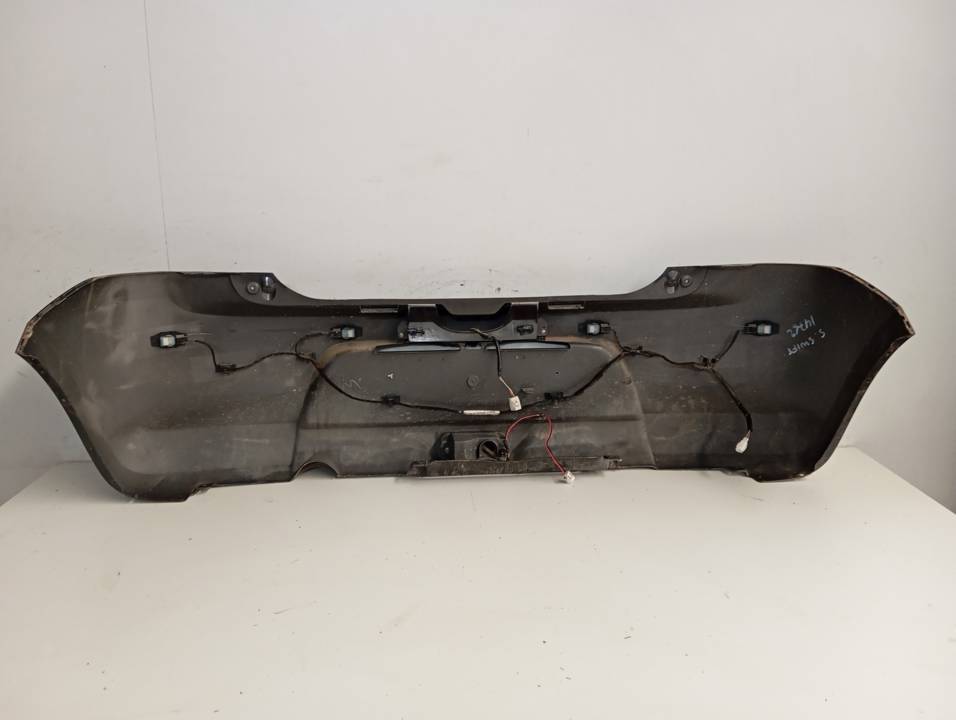 PARAGOLPES TRASERO