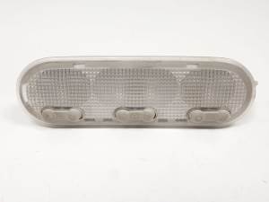 LUZ INTERIOR 8200073234 NISSAN NOTE (E11E) Autodesguaces Alicante