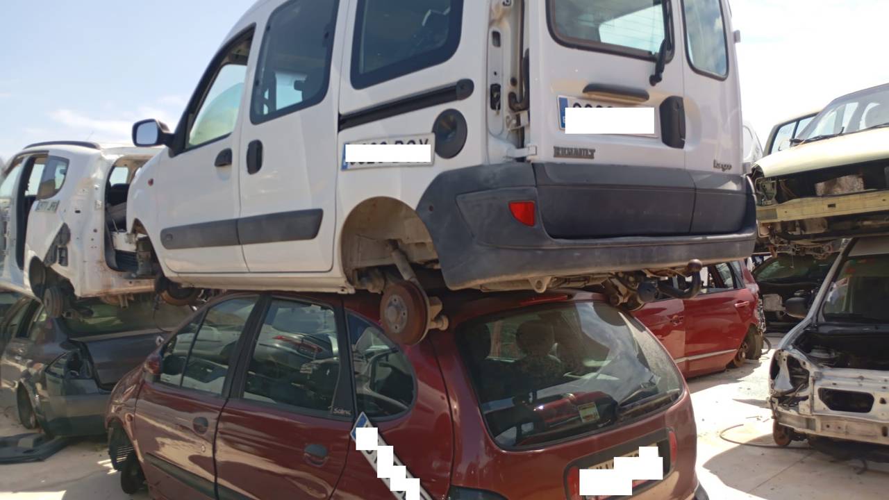 Imagen del vehículo RENAULT KANGOO (F/KC0)