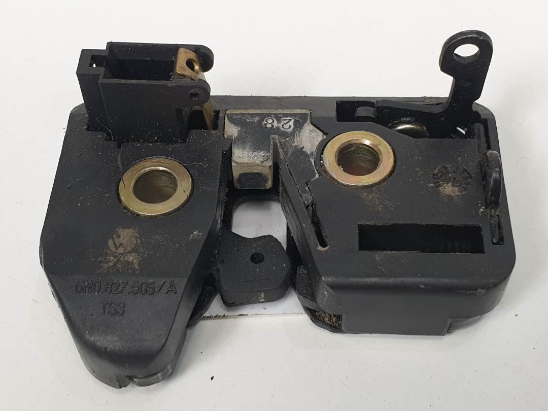 CERRADURA MALETERO / PORTON - 6N0827505A - VOLKSWAGEN - POLO BERLINA (6N1)