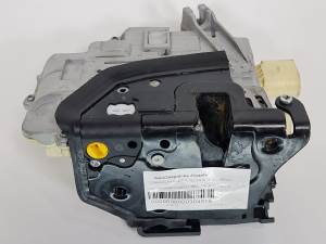 CERRADURA PUERTA DELANTERA IZQUIERDA 3C2837015A VOLKSWAGEN PASSAT BERLINA (3C2) Autodesguaces Alicante