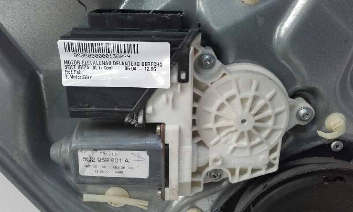 MOTOR ELEVALUNAS DELANTERO DERECHO