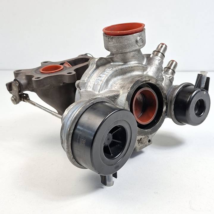 TURBOCOMPRESOR G4D36K682BE LAND ROVER DISCOVERY 5 Autodesguaces Alicante