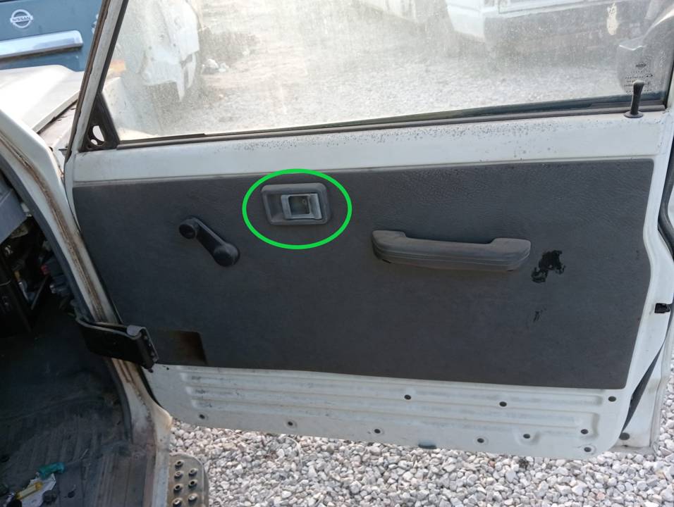 MANETA INTERIOR DELANTERA DERECHA