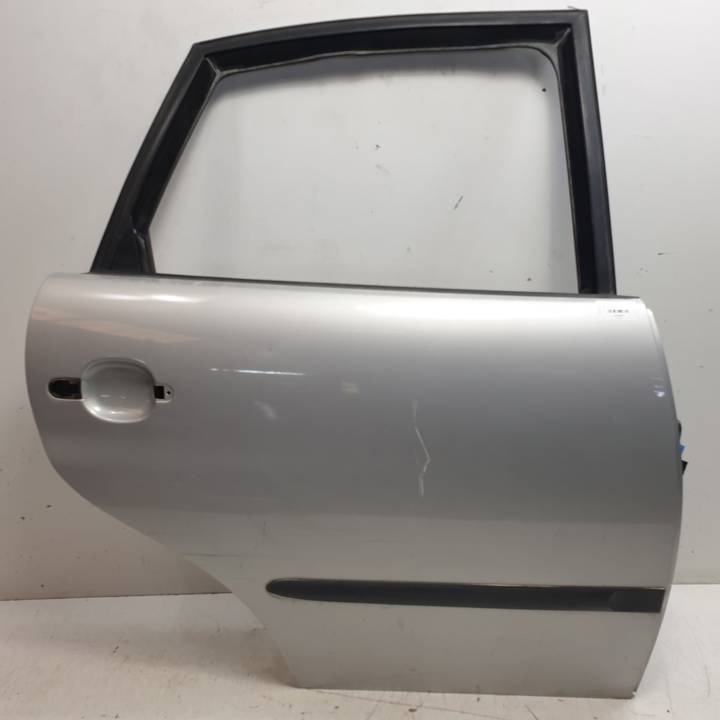 PUERTA TRASERA DERECHA SEAT IBIZA (6L1) Autodesguaces Alicante