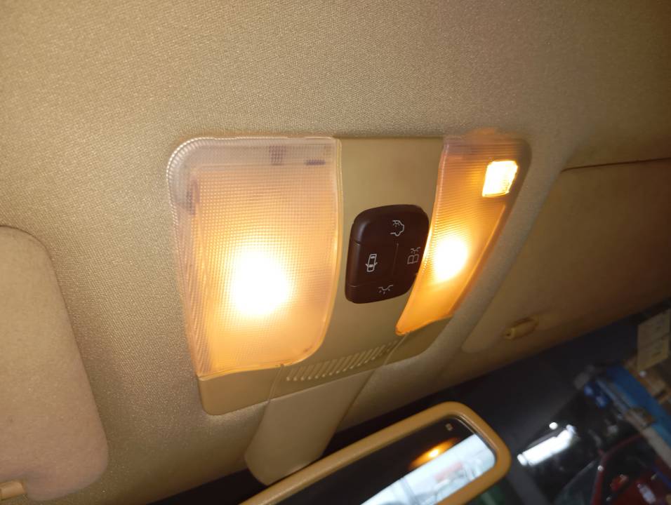 LUZ INTERIOR
