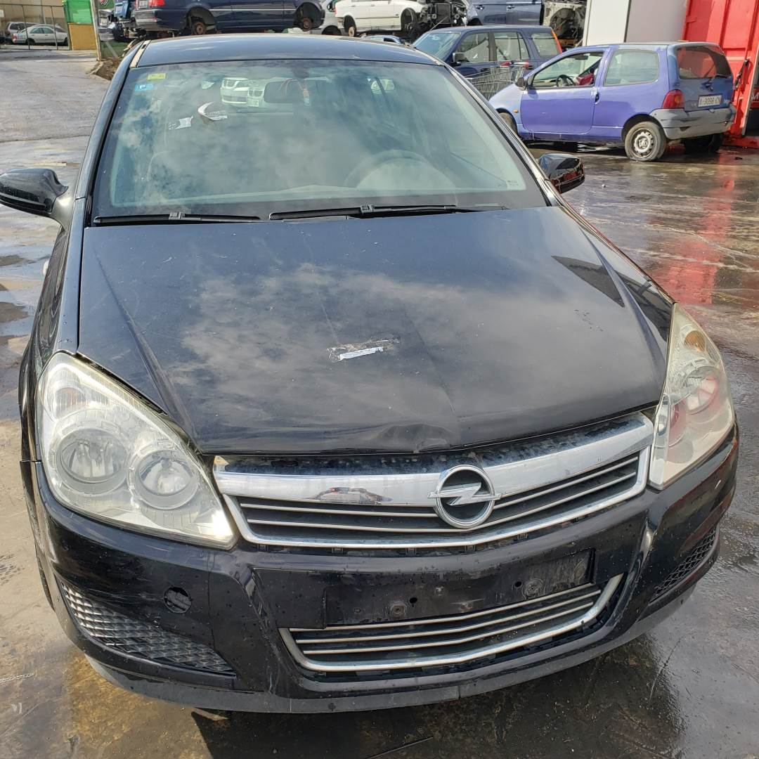 OPEL ASTRA H BERLINA (2004 - 2007)