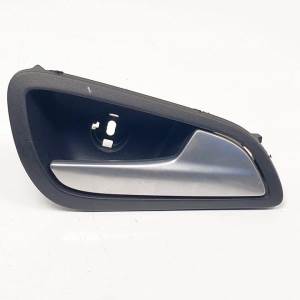 MANETA INTERIOR TRASERA DERECHA AM51U22600BDW FORD FOCUS LIM. Autodesguaces Alicante