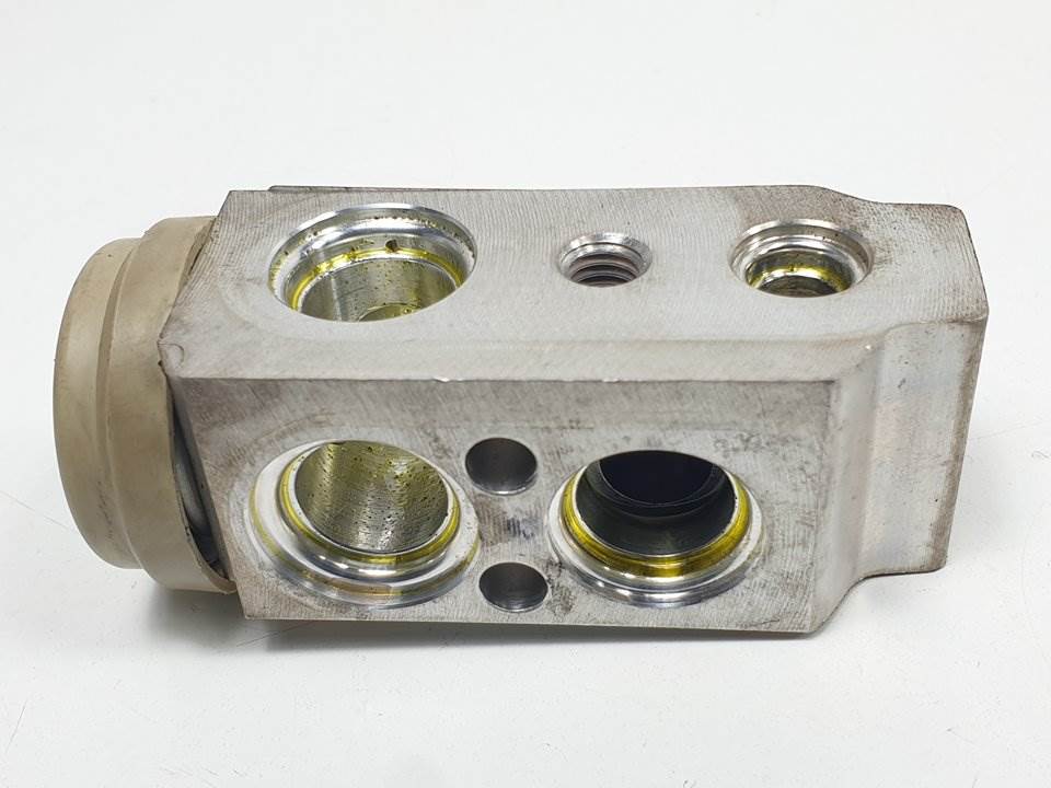 VALVULA EXPANSION - 97775A6050 - HYUNDAI - I30 (GD)