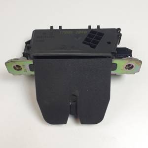 CERRADURA MALETERO / PORTON 13117285 OPEL ASTRA H BER. Autodesguaces Alicante