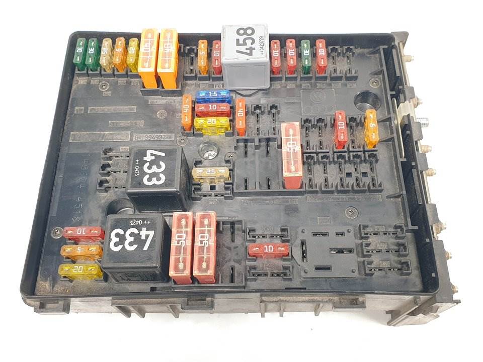 CAJA RELES / FUSIBLES - 1K0937804B - VOLKSWAGEN - TOURAN (1T1)