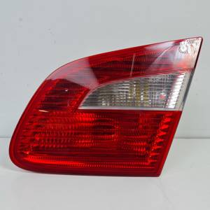PILOTO TRASERO DERECHO INTERIOR 3T5945094 SKODA SUPERB (3T4) Autodesguaces Alicante