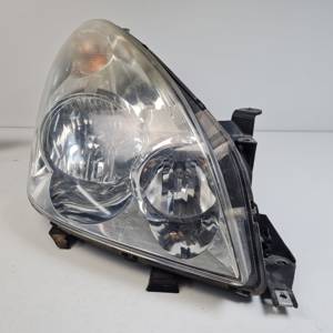 FARO DERECHO TOYOTA COROLLA VERSO (R1) Autodesguaces Alicante