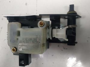 MOTOR CIERRE CENTRALIZADO PORTON 51247016049 LAND ROVER RANGE ROVER (L322) Autodesguaces Alicante